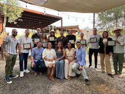 Luis Kadour Ponce recibiendo reconocimiento gastronómico nacional CANIRAC